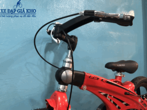 Tay lái được làm bằng Hợp Kim Nhôm