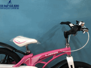 Tay lái được làm bằng Hợp Kim Nhôm