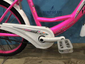 Tấm chắn nhựa ốp sên