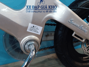 Khung xe được làm từ Hợp Kim Thép