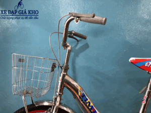 Tay lái chắc chắn