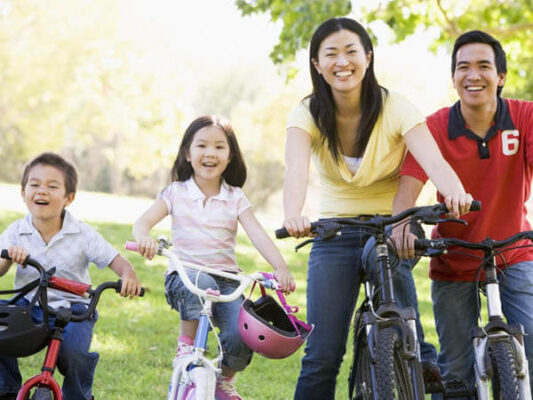 di_xe_dap_ren_luyen_suc_khoe