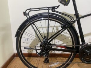 chi tiec xe dap the thao giant escape 3 city 2021