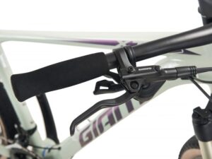 chi tiet xe dap the thao giant xtc 820 2021