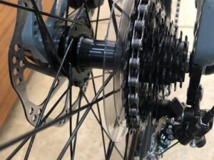 chi tiec xe dap the thao giant atx 830 2021