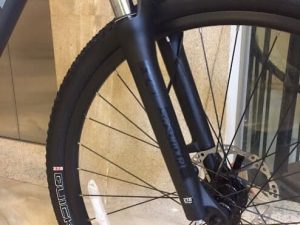 Xe-Dap-The-Thao-27.5-Inch-Giant-ATX-810-2021-banh-xe