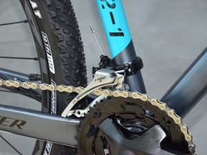 Xe-dap-dia-hinh-27.5-Inch-Khung-Nhom-FOREVER-FM042-xich