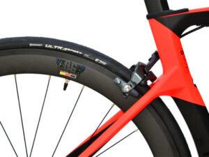 Xe-dap-dua-carbon-sava-x3-banh-xe