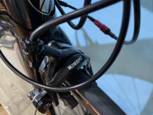 xe-dap-dua-twitter-sniper-pro-full-shimano-105-r7000-1