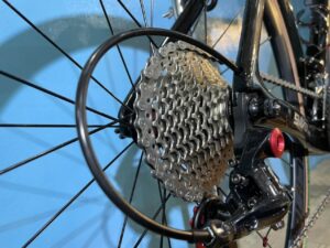 xe-dap-dua-twitter-sniper-pro-full-shimano-105-r7000-lip-xe