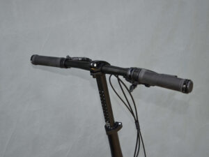 xe-dap-gap-trex-leon-banh-16-icnh-tay-lai